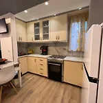Lovely One-bedroom With Bbq-grill! Sarandë