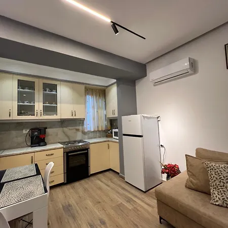 Lovely One-bedroom With Bbq-grill! Sarande