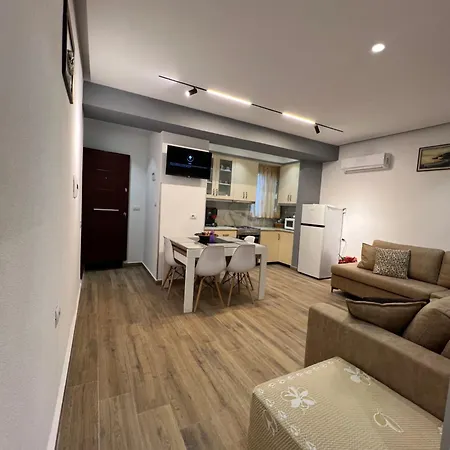 Daire Lovely One-bedroom With Bbq-grill! *