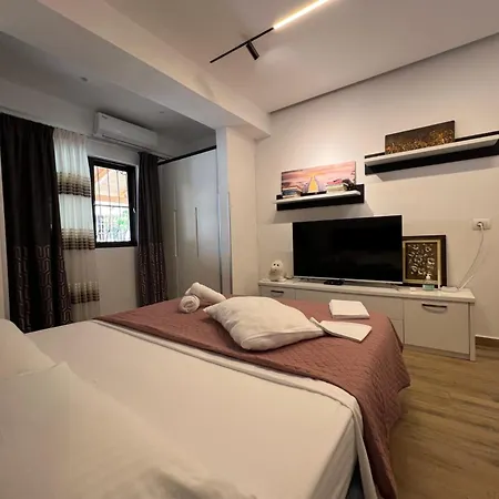 Apartman Lovely One-bedroom With Bbq-grill! Saranda