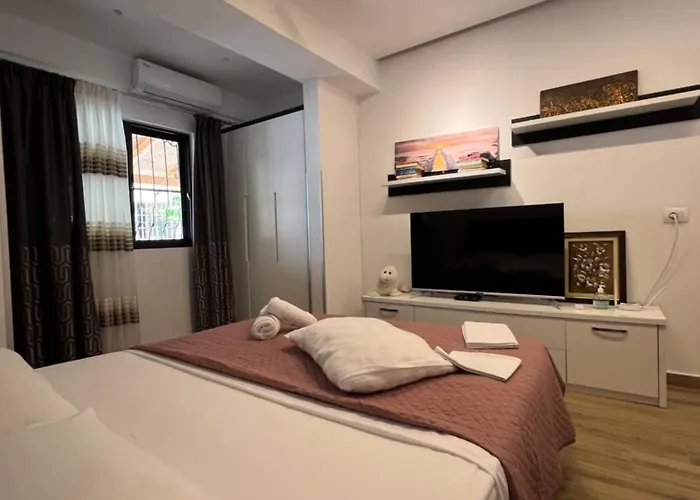 Appartamento Lovely One-bedroom With Bbq-grill! Sarandë