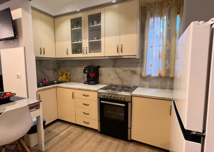 Lovely One-bedroom With Bbq-grill! Sarandë